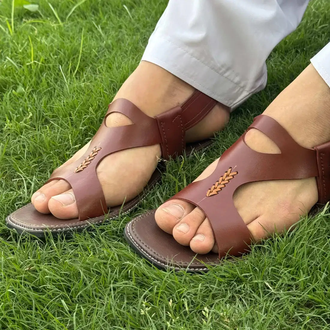 Handmade Panjedar Chappal – Pure Leather