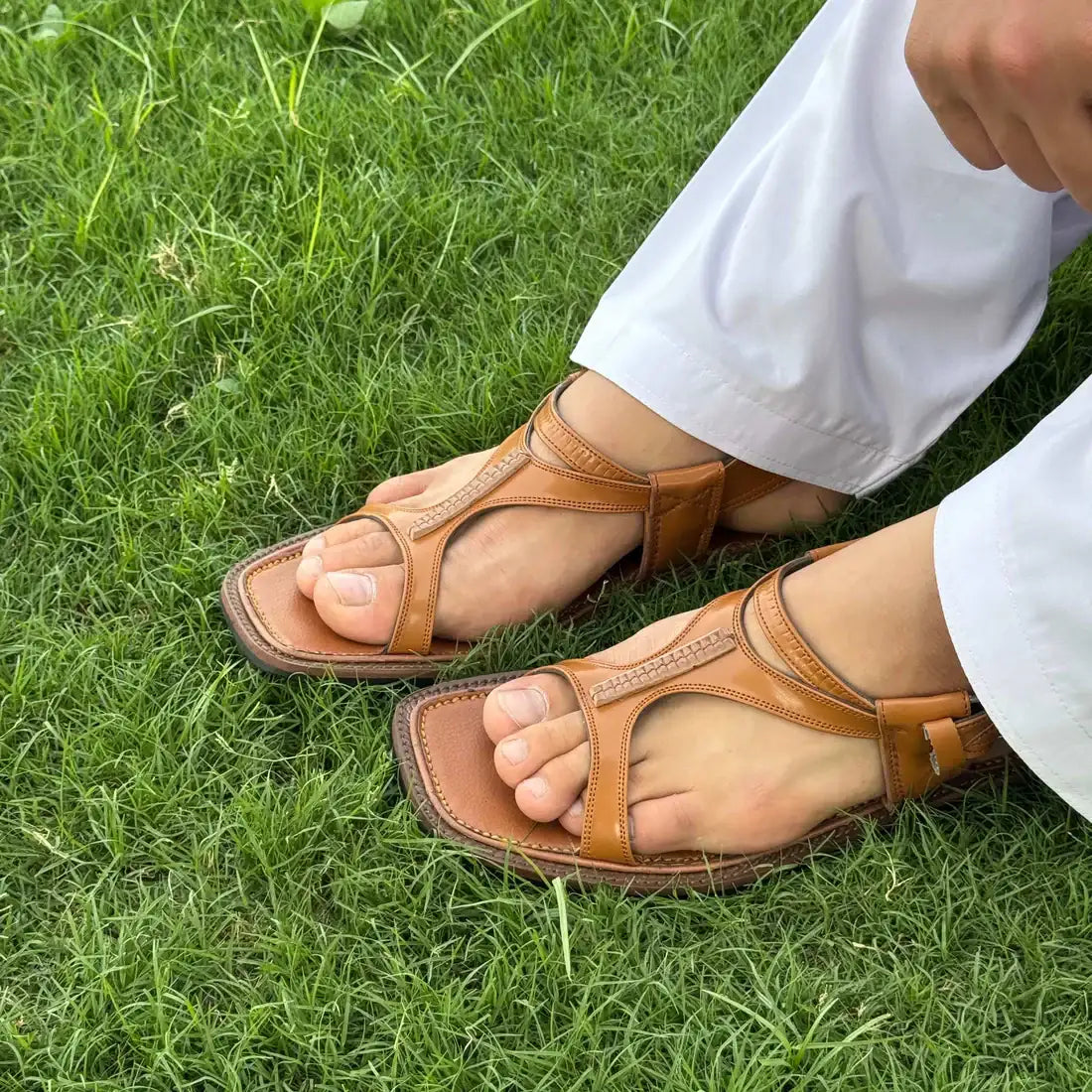 Handmade Premium Leather Panjedar Chappal