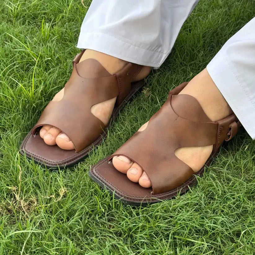 Handcrafted Traditional Panjedar Chappal